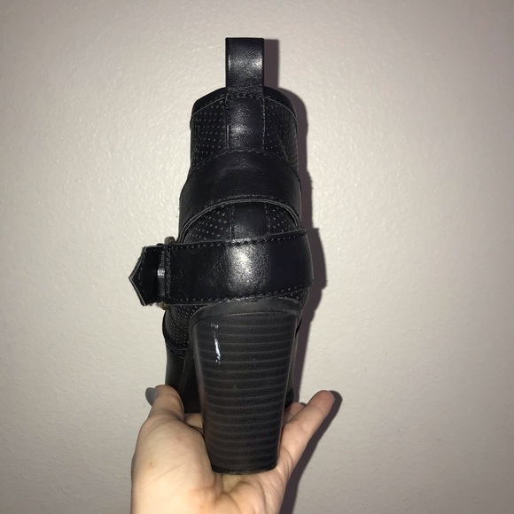Forever 21 Black Boot Heels - Picture 3 of 3